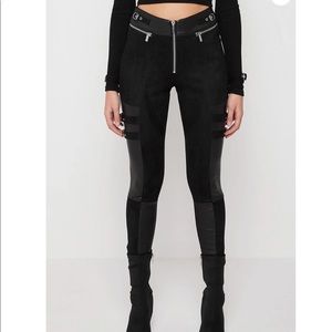 BRAND NEW Maniere de Voir